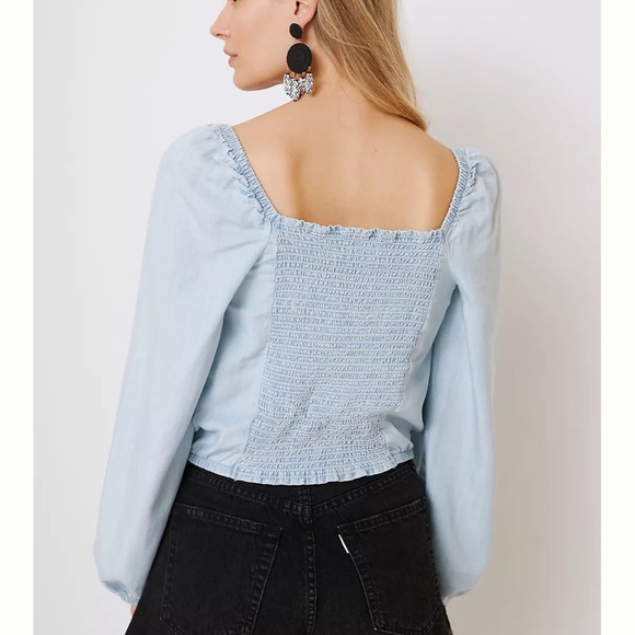 SOLD NWT, Anthropologie, Cloth & Stone Smocked Chambray Long sleeve Top, XS - Picture 3 of 11